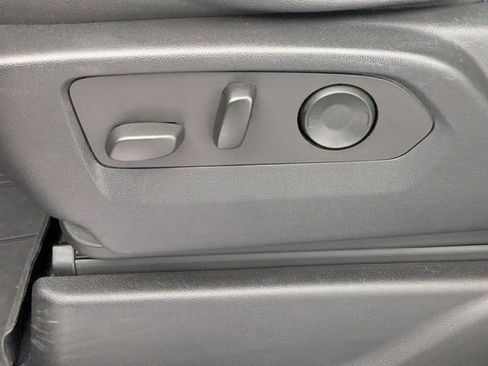 Used 2023 Chevrolet Tahoe Premier image 15