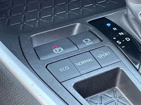 Used 2024 Toyota RAV4 LE FWD image 38