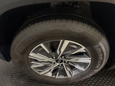 Certified 2024 Hyundai Tucson Blue image 18