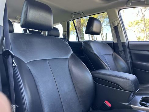 Used 2014 Subaru Outback 2.5i Limited w/ Moonroof Package image 29