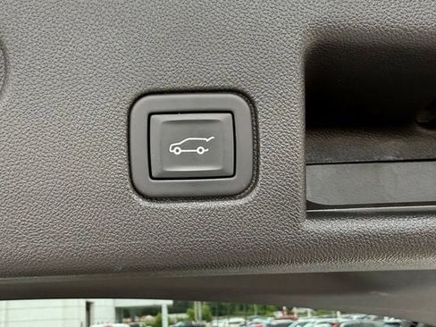 Certified 2024 Chevrolet Equinox LT w/ LPO, Floor Liner Package FWD image 8