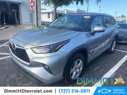 Used 2024 Toyota Highlander LE