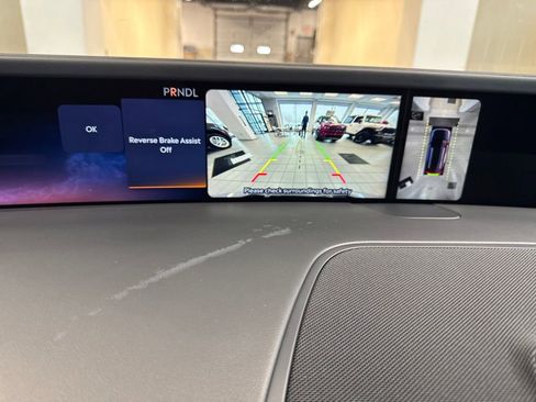 Used 2024 Lincoln Nautilus Reserve image 22