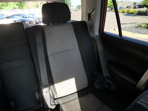 Used 2016 Toyota 4Runner SR5 AWD/4WD image 14