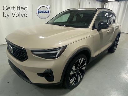 Certified 2025 Volvo XC40 B5 Ultra