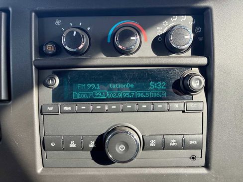 Certified 2022 GMC Savana 2500 w/ Driver Convenience Package image 13