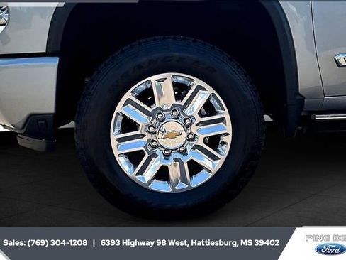 Used 2025 Chevrolet Silverado 2500 High Country w/ High Country Premium Package image 7