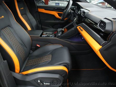 Used 2023 Lamborghini Urus S image 53