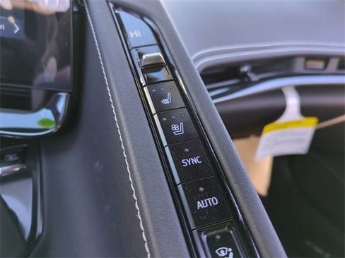 New 2025 Chevrolet Corvette E-Ray w/ Stealth Interior Trim Package image 21