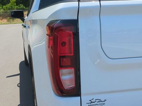 Used 2024 GMC Sierra 1500 SLE RWD image 21