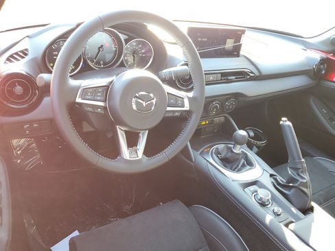 New 2025 MAZDA MX-5 Miata Club w/ Brembo/BBS Recaro Package image 10