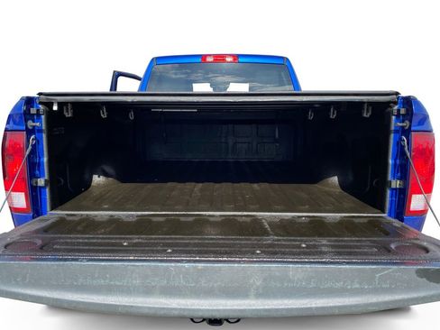 Used 2017 RAM 1500 Express image 19