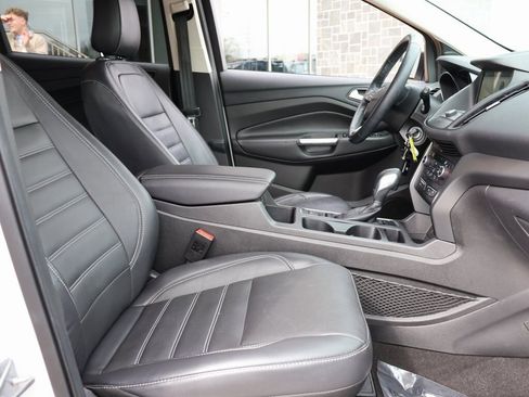 Used 2018 Ford Escape SEL image 10