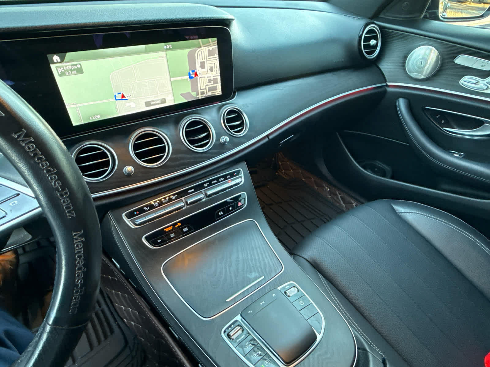 Used 2022 Mercedes-Benz E 450 4MATIC Sedan image 7