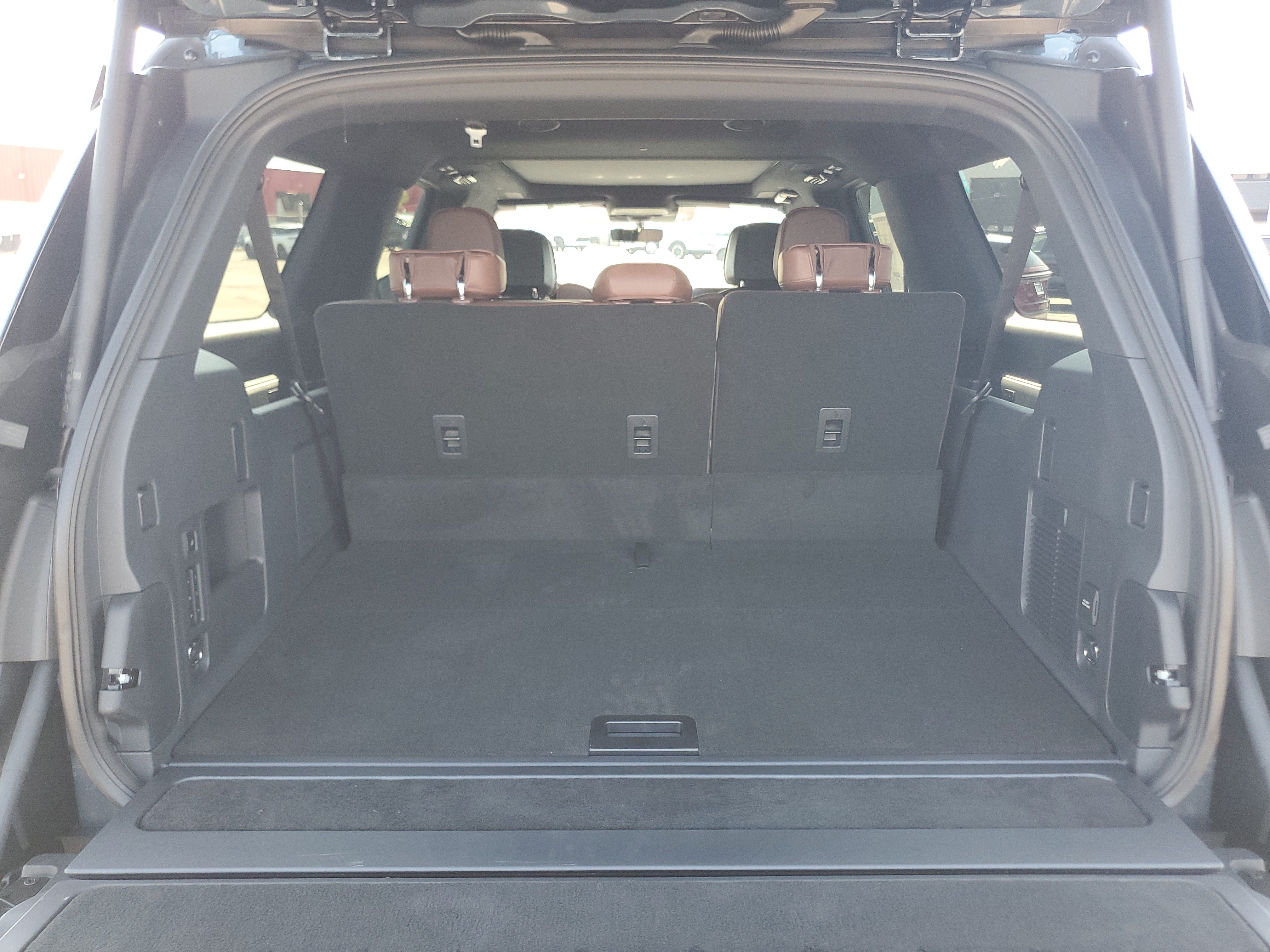 New 2027 Lincoln Navigator L Reserve AWD/4WD image 33