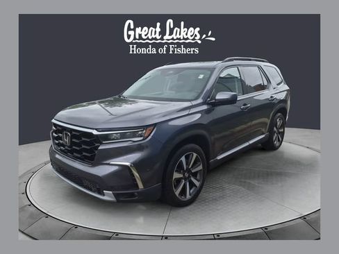 Used 2023 Honda Pilot Touring image 1