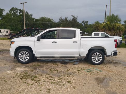 Used 2022 Chevrolet Silverado 1500 Custom RWD image 7