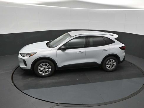 Certified 2025 Ford Escape Active w/ Cold Weather Package FWD image 45