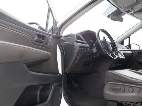 Used 2018 Honda Odyssey Touring image 24