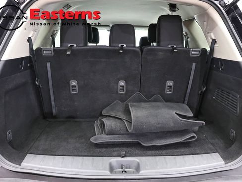 Used 2023 Nissan Pathfinder S AWD/4WD image 9
