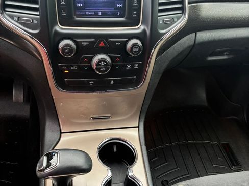 Used 2014 Jeep Grand Cherokee Laredo w/ Quick Order Package 23E RWD image 22