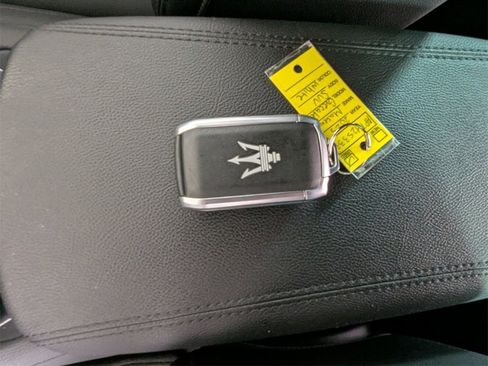 Used 2023 Maserati Grecale GT image 21