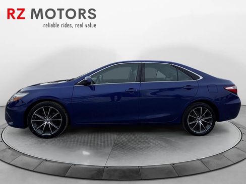 Used 2015 Toyota Camry XSE image 4