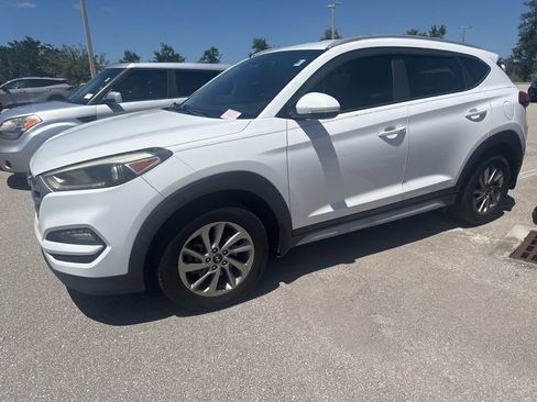 Used 2017 Hyundai Tucson SE Plus image 6