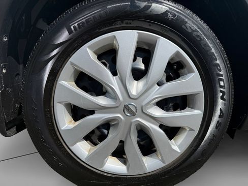 Used 2020 Nissan Rogue S AWD/4WD image 16
