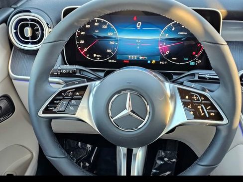 New 2026 Mercedes-Benz GLC 300 4MATIC image 31