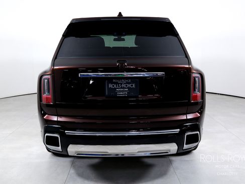 Certified 2025 Rolls-Royce Cullinan image 9