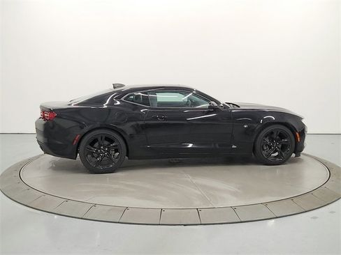 Used 2024 Chevrolet Camaro LT image 8