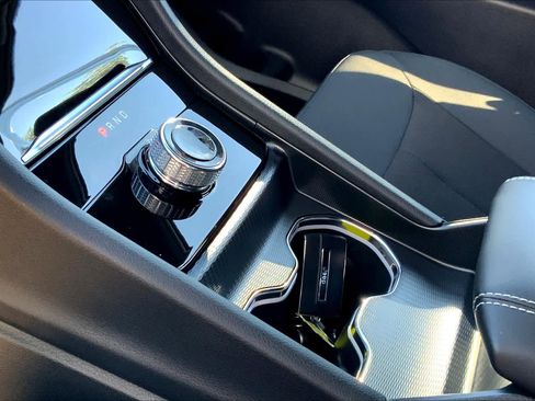 New 2025 Jeep Grand Cherokee Laredo image 7