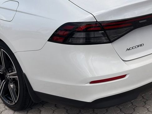 Used 2026 Honda Accord SE image 17
