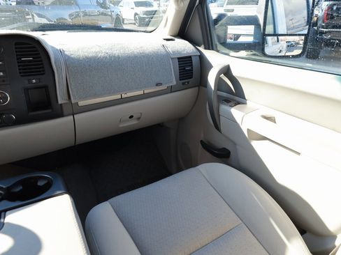 Used 2013 Chevrolet Silverado 3500 LT w/ Interior Plus Package image 21