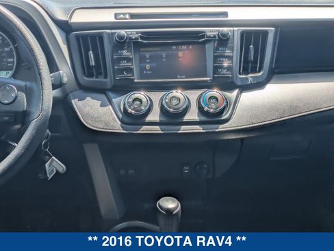 Used 2016 Toyota RAV4 LE FWD image 19