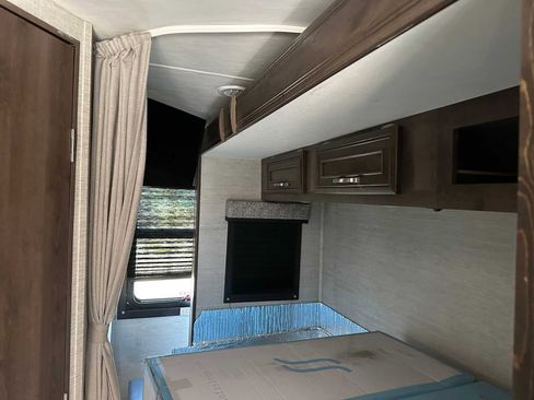 Used 2021 Mercedes-Benz Sprinter 3500 image 15