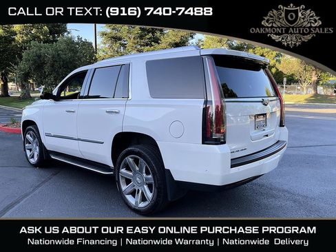 Used 2017 Cadillac Escalade Premium Luxury AWD/4WD image 7