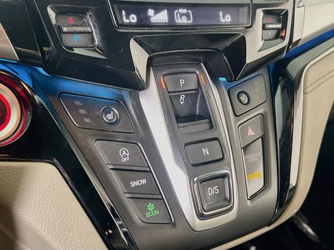 Used 2023 Honda Odyssey Touring image 17