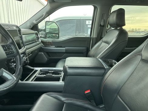 Used 2024 Ford F250 Lariat w/ Lariat Ultimate Package image 5