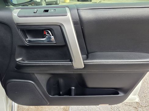 Used 2014 Toyota 4Runner Limited image 30
