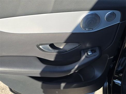 Used 2020 Mercedes-Benz GLC 300 image 10