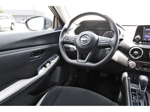 Certified 2025 Nissan Sentra S FWD image 8