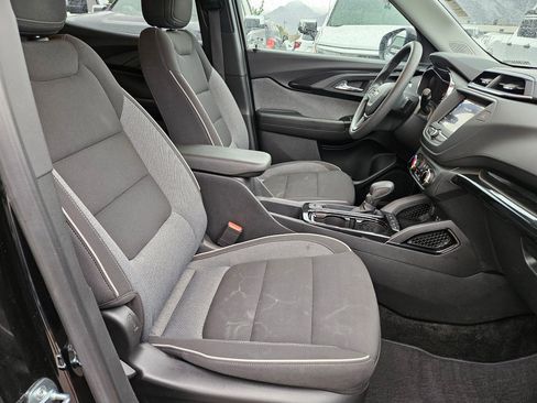 Used 2023 Chevrolet TrailBlazer LT AWD/4WD image 30