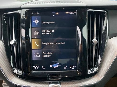Used 2019 Volvo XC60 T5 R-Design w/ Protection Package Premier AWD/4WD image 11