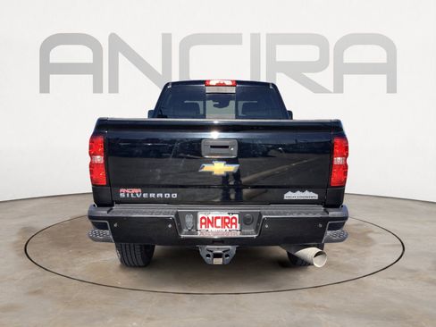 Used 2019 Chevrolet Silverado 2500 High Country w/ Duramax Plus Package image 11