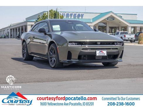 Used 2026 Dodge Charger Scat Pack AWD/4WD image 1