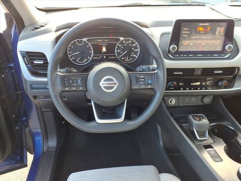 Certified 2021 Nissan Rogue SV image 14