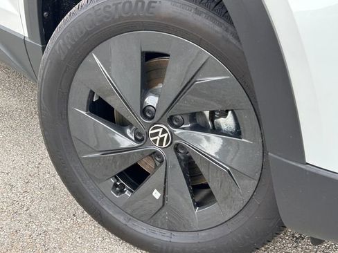 New 2026 Volkswagen Taos S FWD image 2