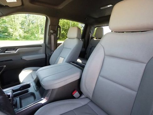 Used 2025 GMC Sierra 1500 SLT w/ SLT Premium Plus Package AWD/4WD image 25